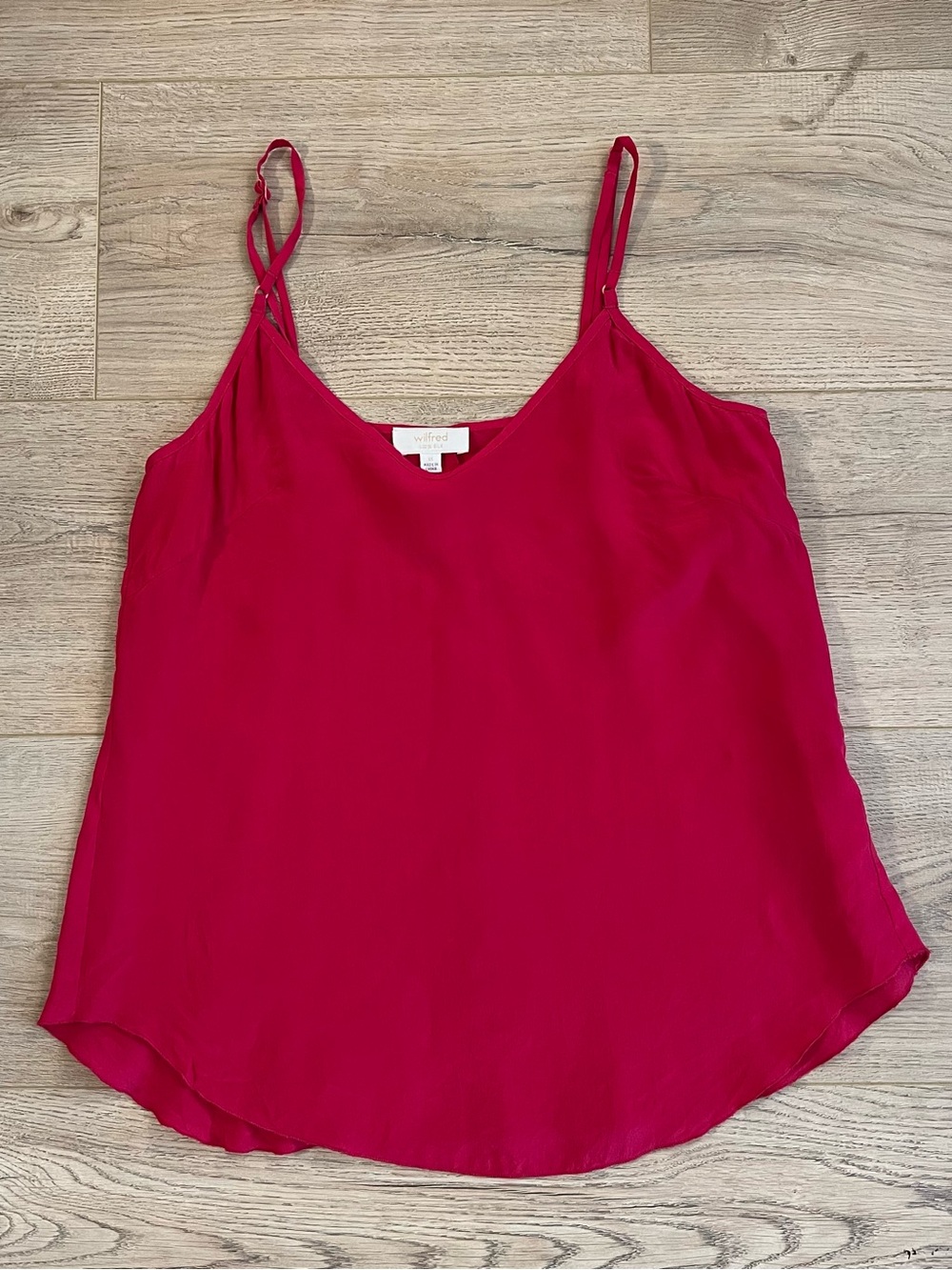 Wilfred Deep Pink 100% Silk V-Neck Camisole